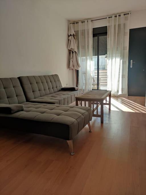 Terraced House In Natural Essence Favareta Luaran gambar